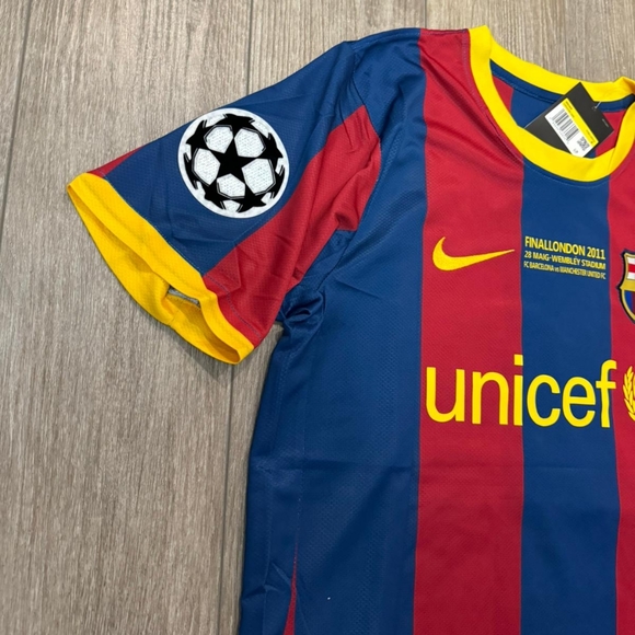 Jersey Soccer Version Retro Team Barcelona 2011 Messi # 10 - Picture 8 of 9